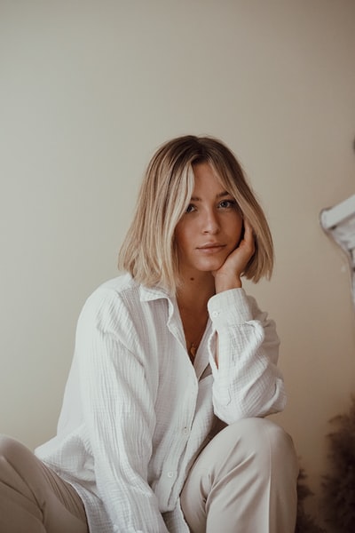 photo-1605406575497-015ab0d21b9b